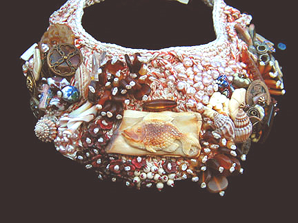 Detail of Rusty Peach Collar
