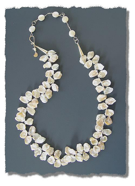 Creamy Keshi Necklace